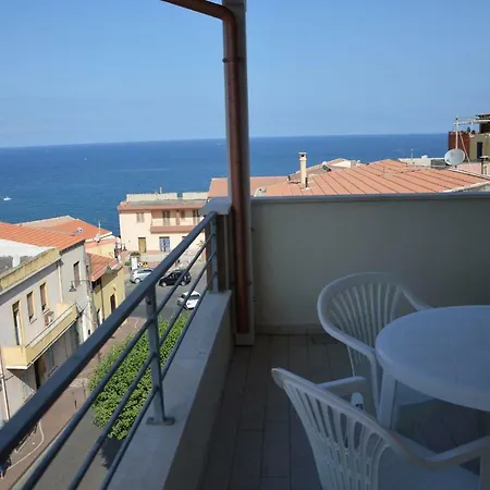5 - Via Carlo Alberto N 26 - Immobileuro Srl Castelsardo